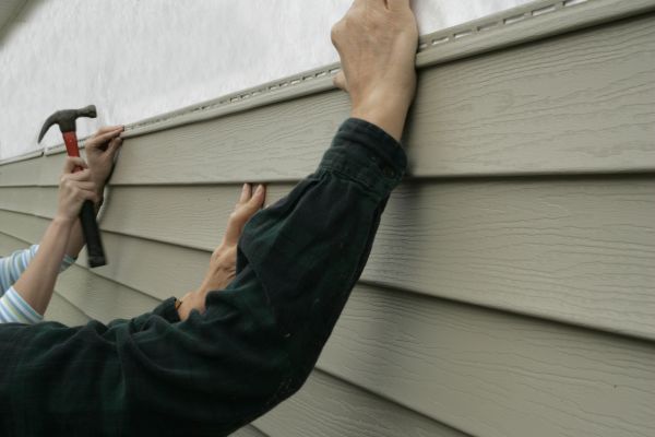 Insulated Siding Installation in Menomonee Falls